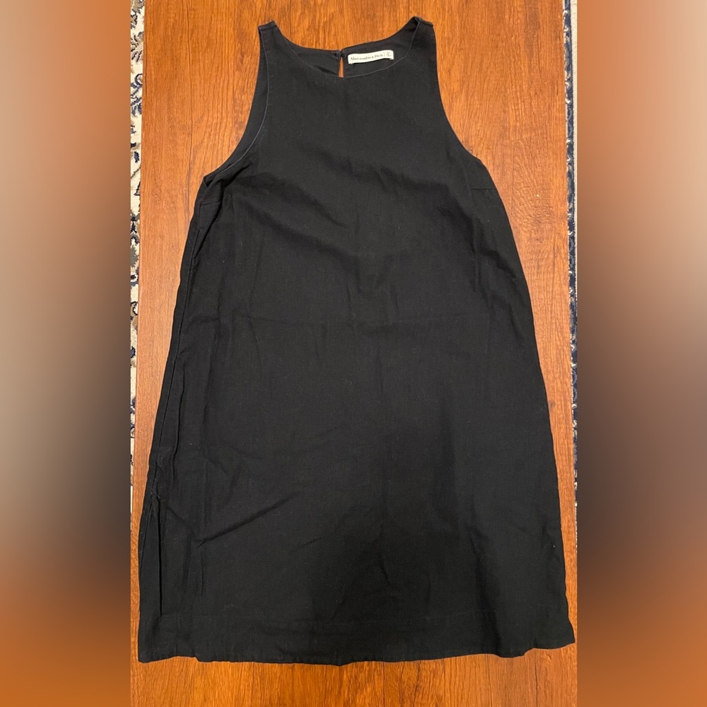 Abercrombie & Fitch High-Neck Linen-Blend Dress